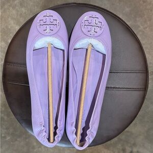 Tory Burch Lavender Minnie Travel Ballet Flats with Leather Logo - New